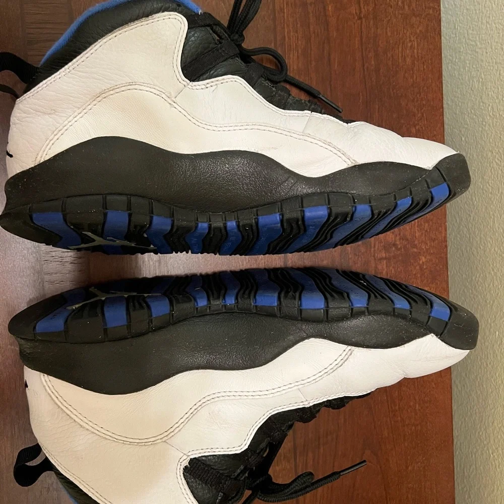 Nike’s Air Jordan 10 Retro ‘Orlando’ 2018 release in size US Men’s 8.5 - Picture 3 of 6